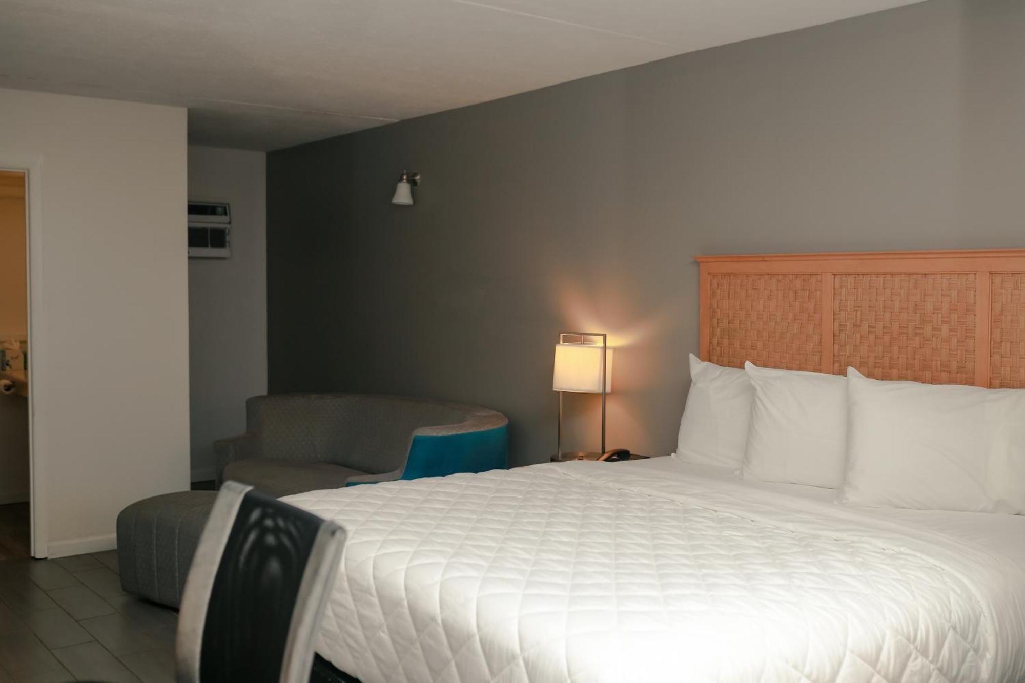 Southern Breeze Ocean Front Hotel 3*